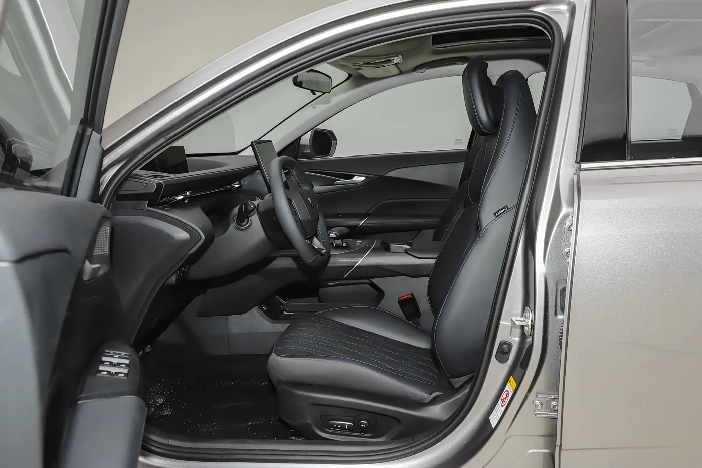 2025 Changan EADO — front seats, compact sedan for export