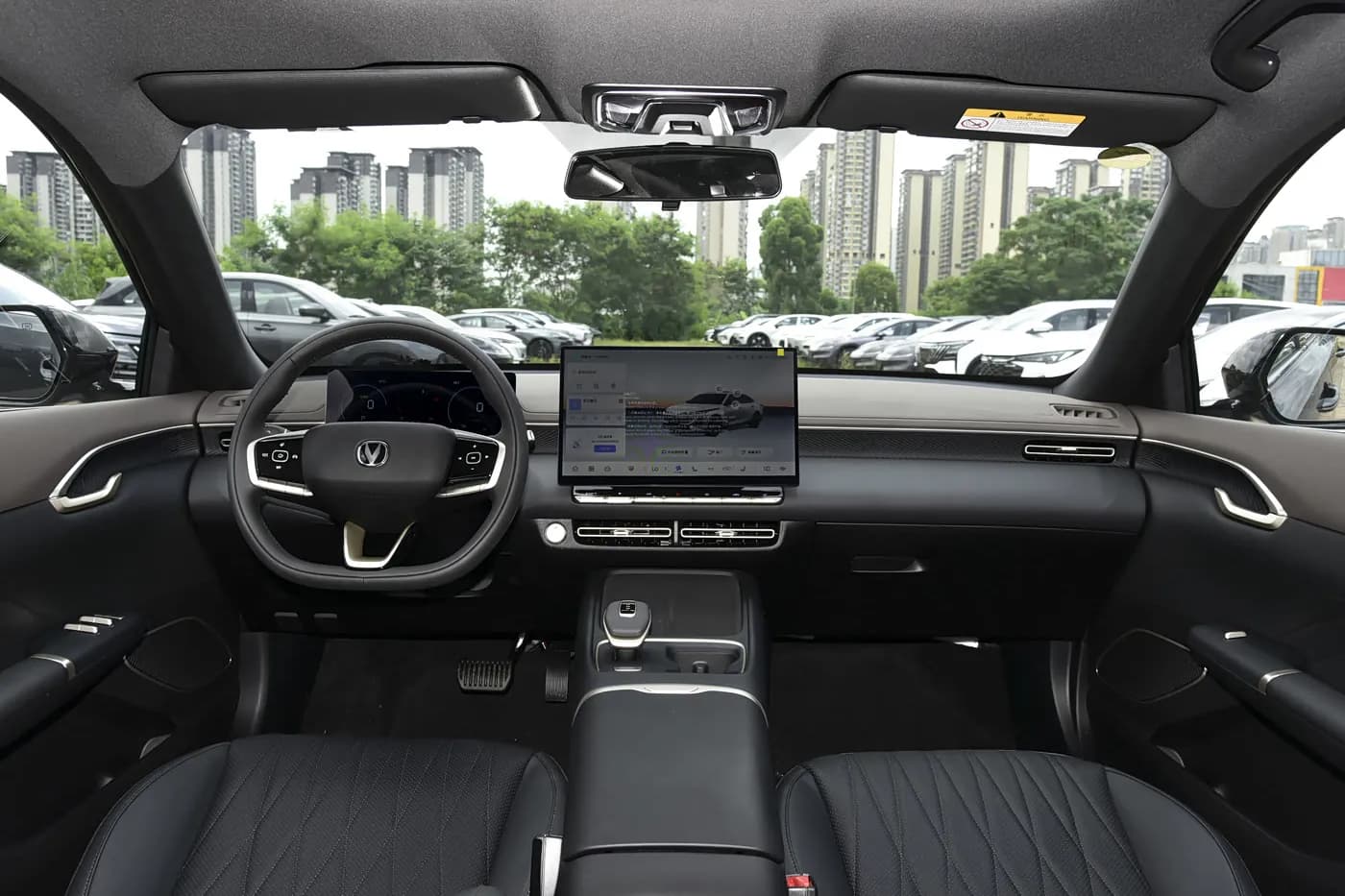 2026 Changan EADO Hybrid — dashboard and centre screen, compact sedan for export