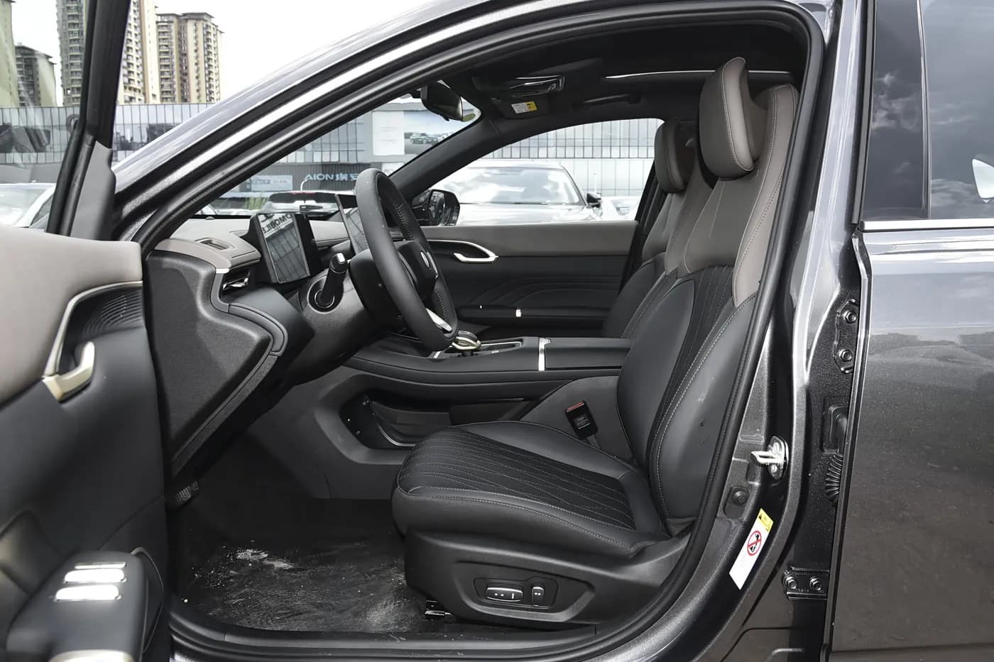 2026 Changan EADO Hybrid — front seats, compact sedan for export